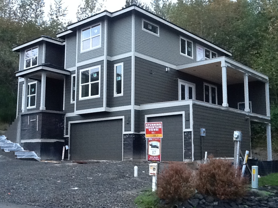 13807 164th St Ct E Unit  Puyallup WA 98374