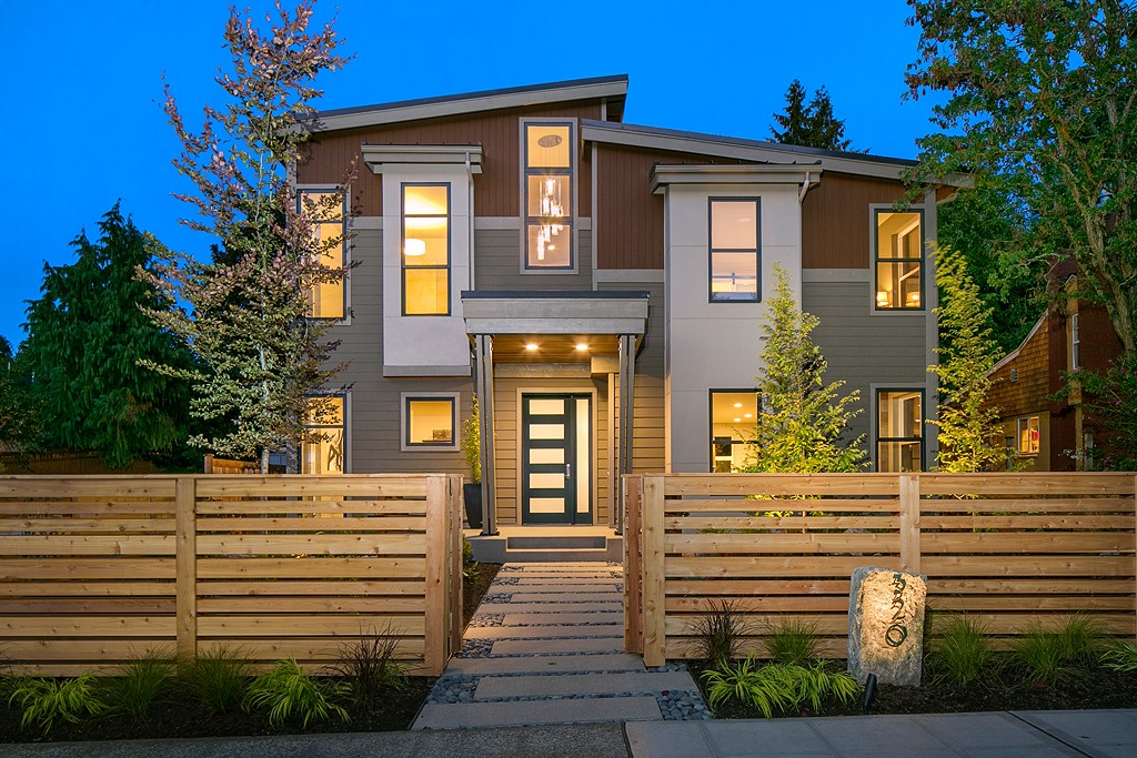 320 33rd Ave E Seattle WA 98112
