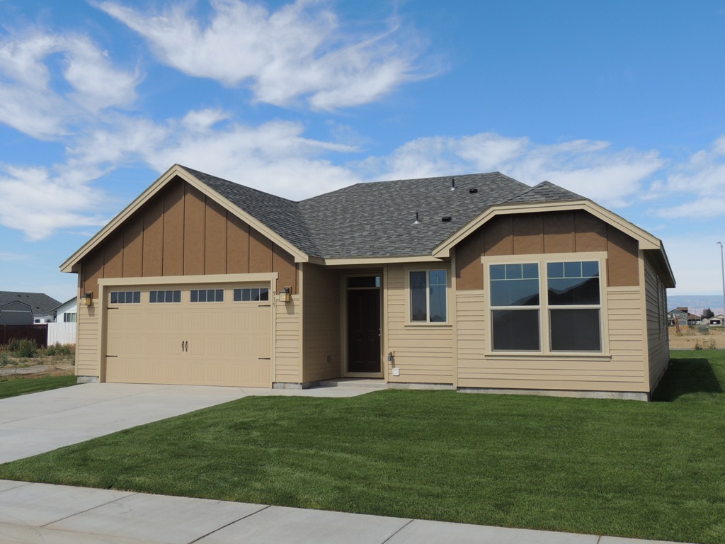 915 Country Ave Unit  Quincy WA 98848