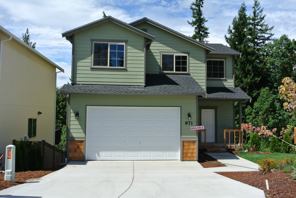971 NW Snow Creek Way Unit  Bremerton WA 98311