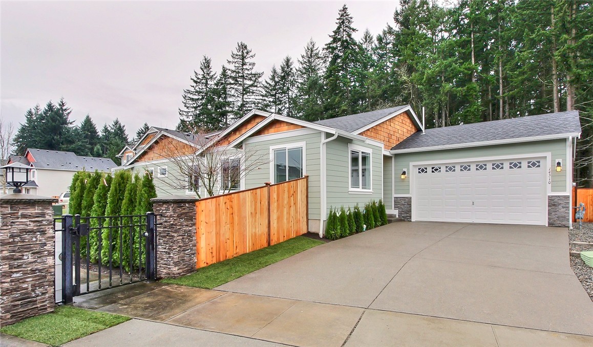 14510 20th Ave Ct E Unit  Tacoma WA 98445