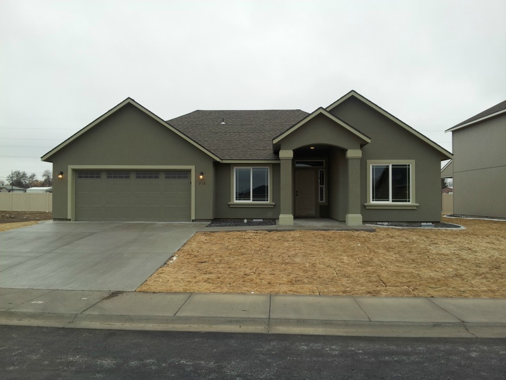 710 5th Ave NE Unit  Ephrata WA 98823