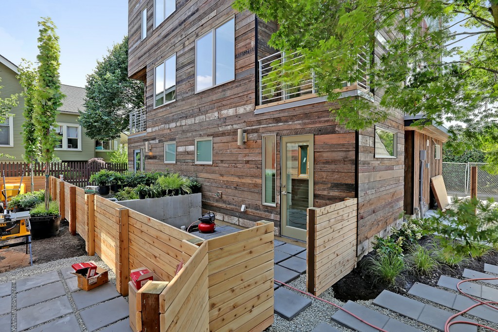 1745 NW 61st St Unit  Seattle WA 98107