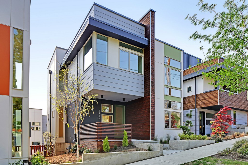 4433 33rd Ave S Unit  Seattle WA 98108