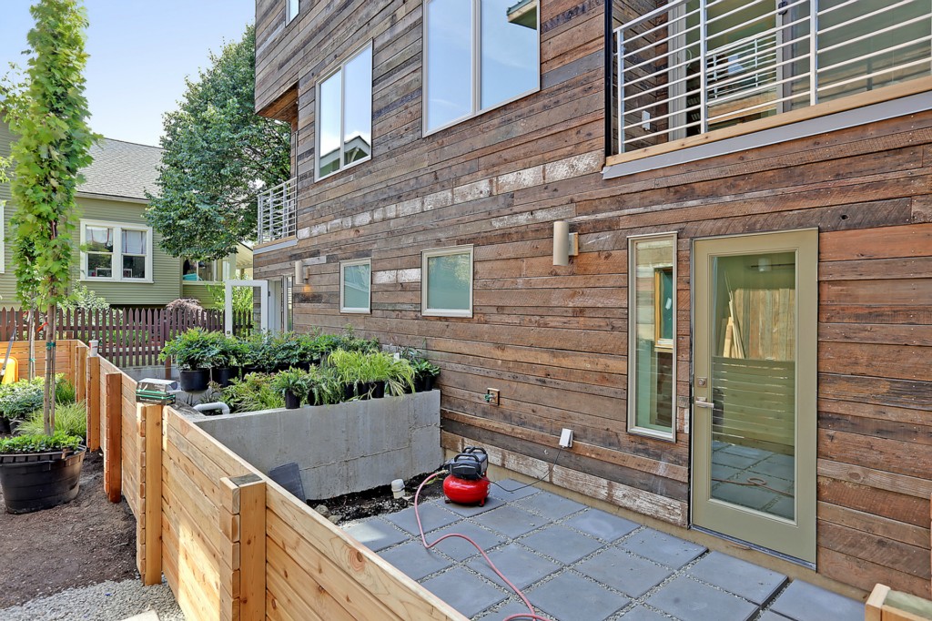 1747 NW 61st St Seattle WA 98107
