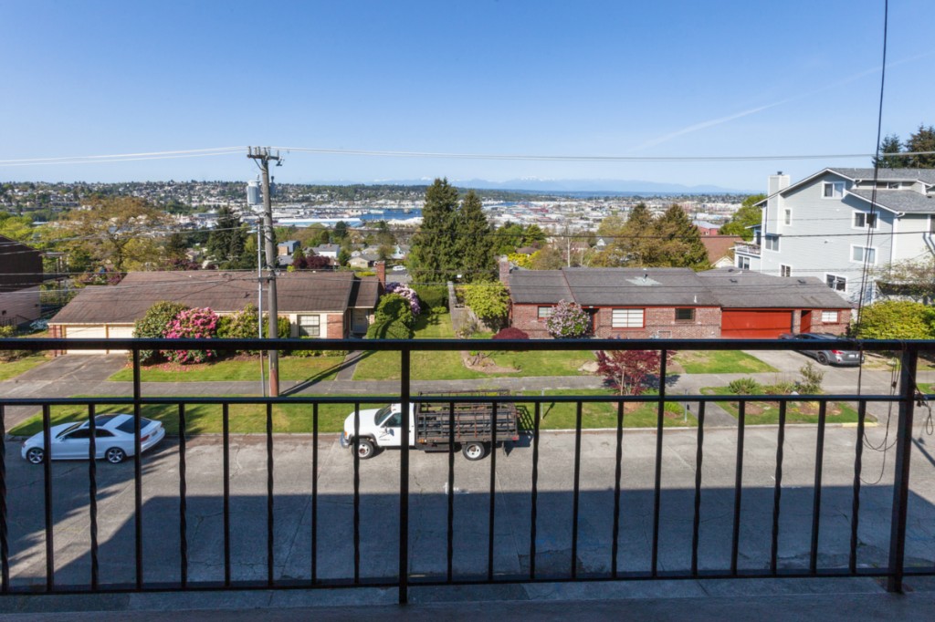 303 N 44th St Unit 302 Unit 302 Seattle WA 98103