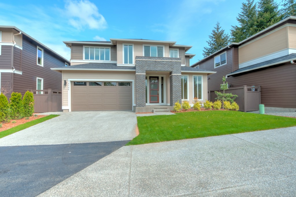 16528 SE 46th Ct Unit  Bellevue WA 98006