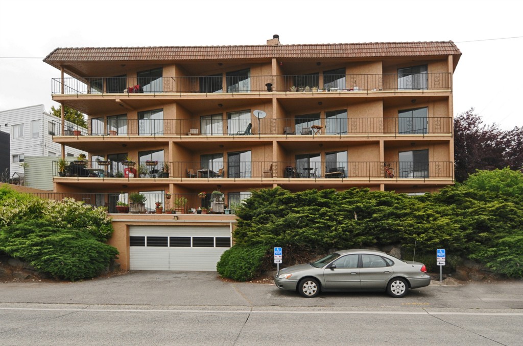 3905 4th Ave NE Unit 202 Unit 202 Seattle WA 98105