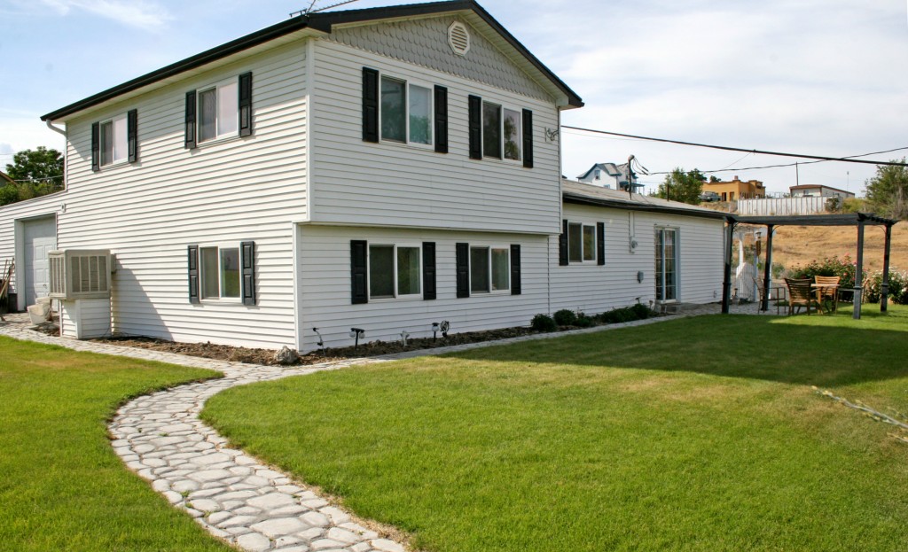 41 4th St Unit  Eltopia WA 99330