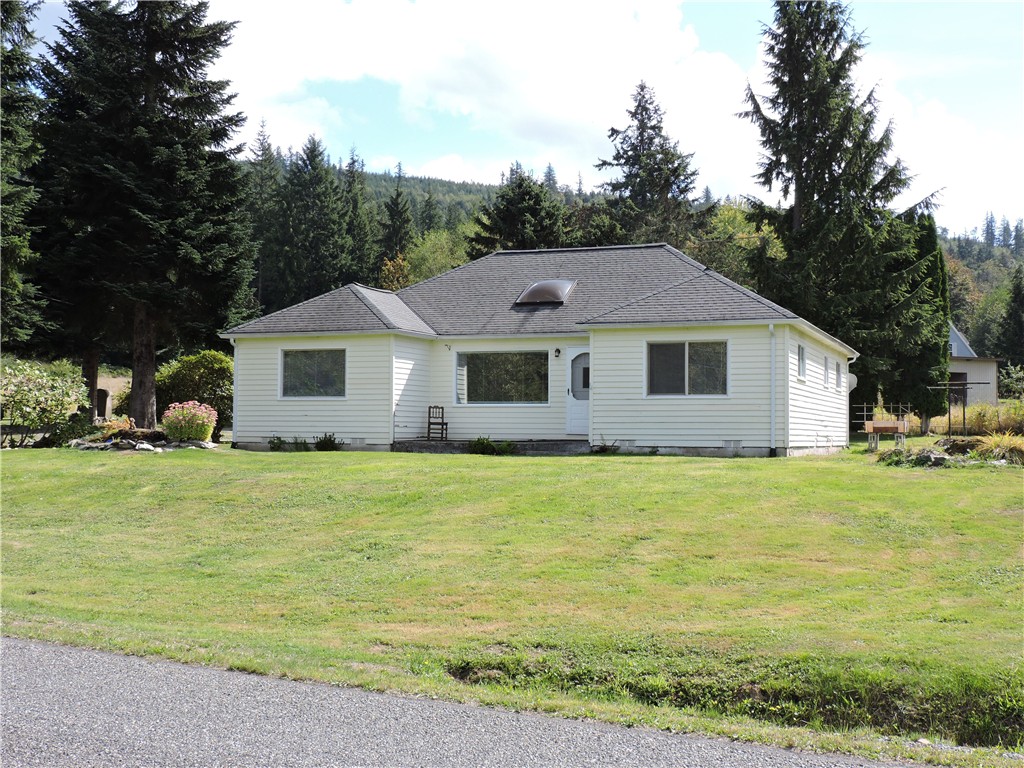 1515 Butler Creek Rd Unit  Alger WA 98284