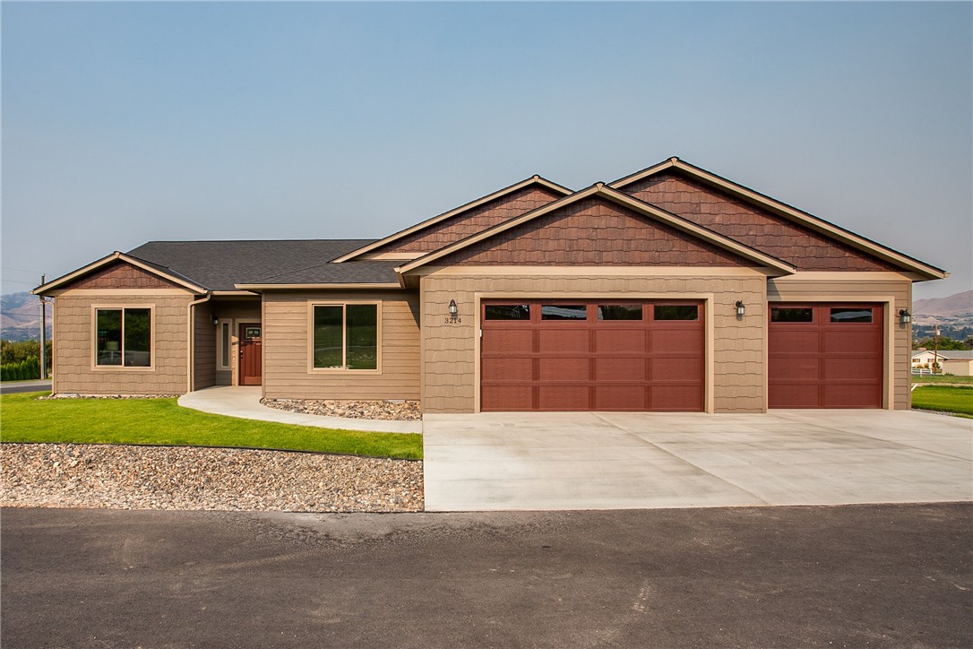 3214 NW EVERGREEN Unit  East Wenatchee WA 98802