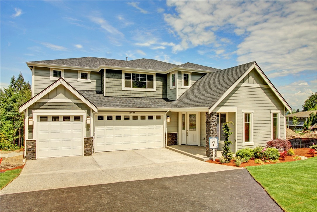 16582 SE 43rd St Unit  Bellevue WA 98006