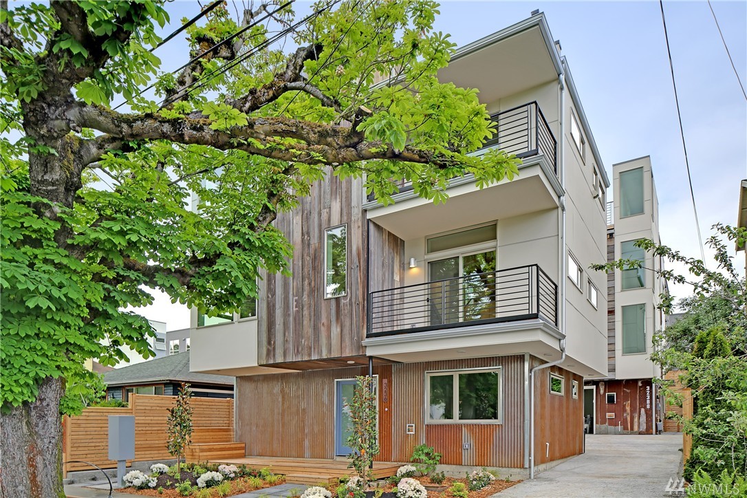 3236 S Edmunds St Seattle WA 98118