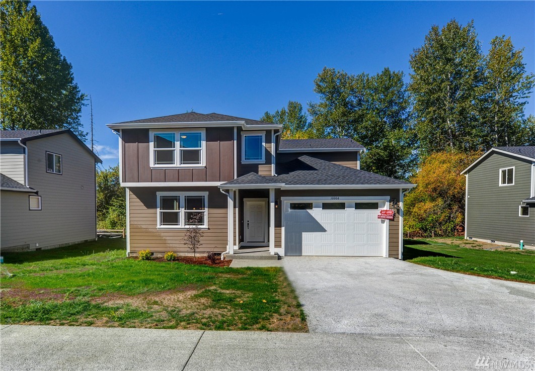 10006 9th Ave Ct E Unit  Tacoma WA 98445