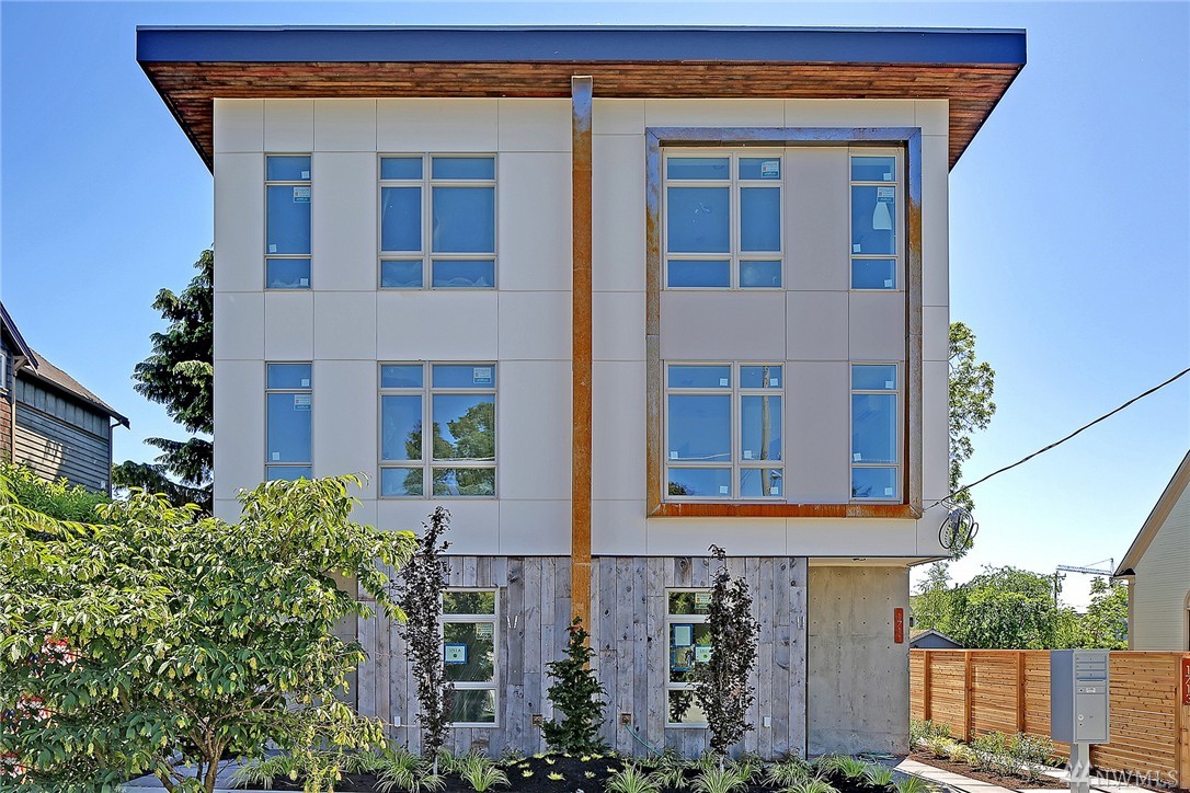 1709 NW 61st St Unit  Seattle WA 98107
