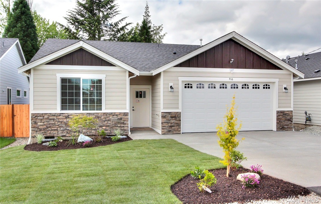910 140 St S Unit  Tacoma WA 98444