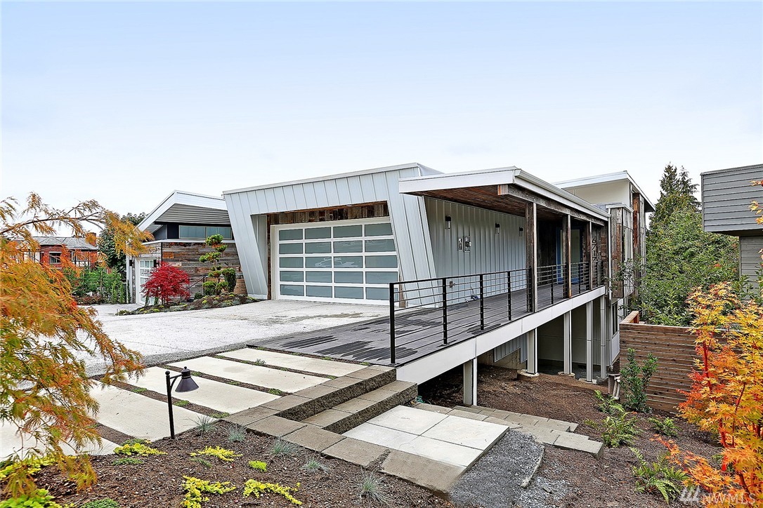 6717 Lakeview Dr Kirkland WA 98033