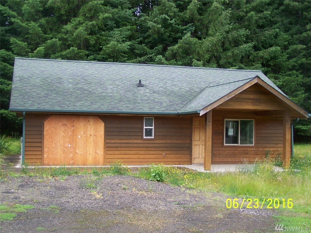 18 Halfmoon Creek Rd Lebam WA 98554